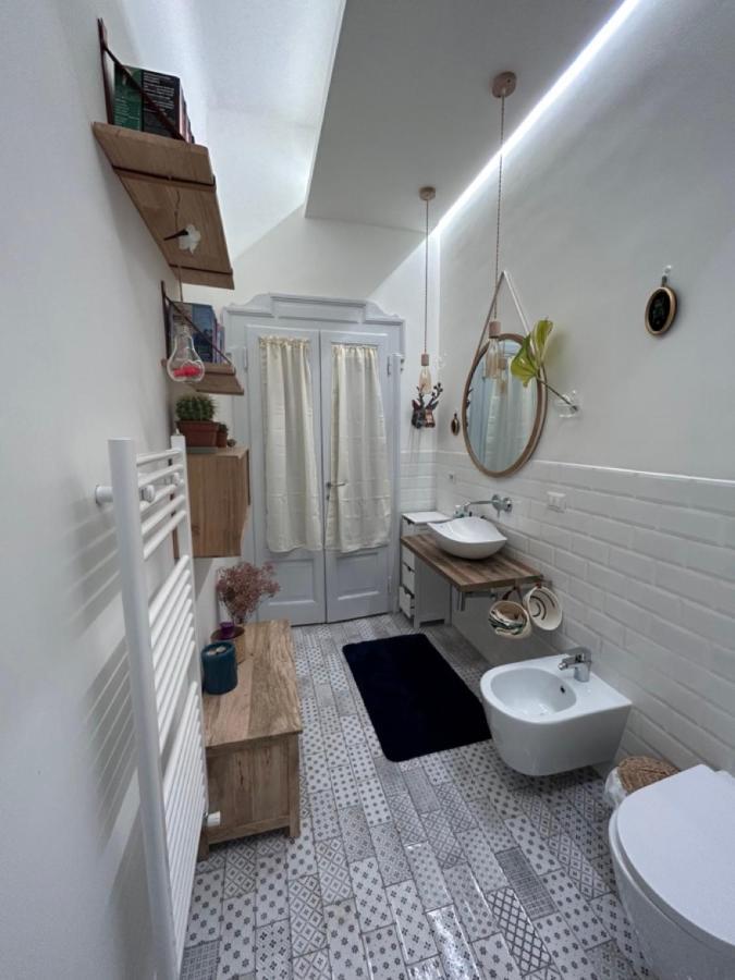 Gam Gam Isola Room Rent มิลาน ภายนอก รูปภาพ